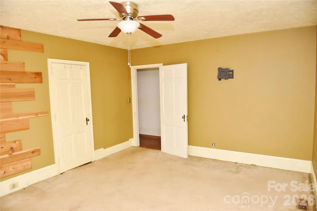 500 Godwin Avenue Lumberton NC 28358
