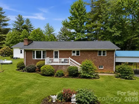 22 Webb Hill Road Leicester NC 28748