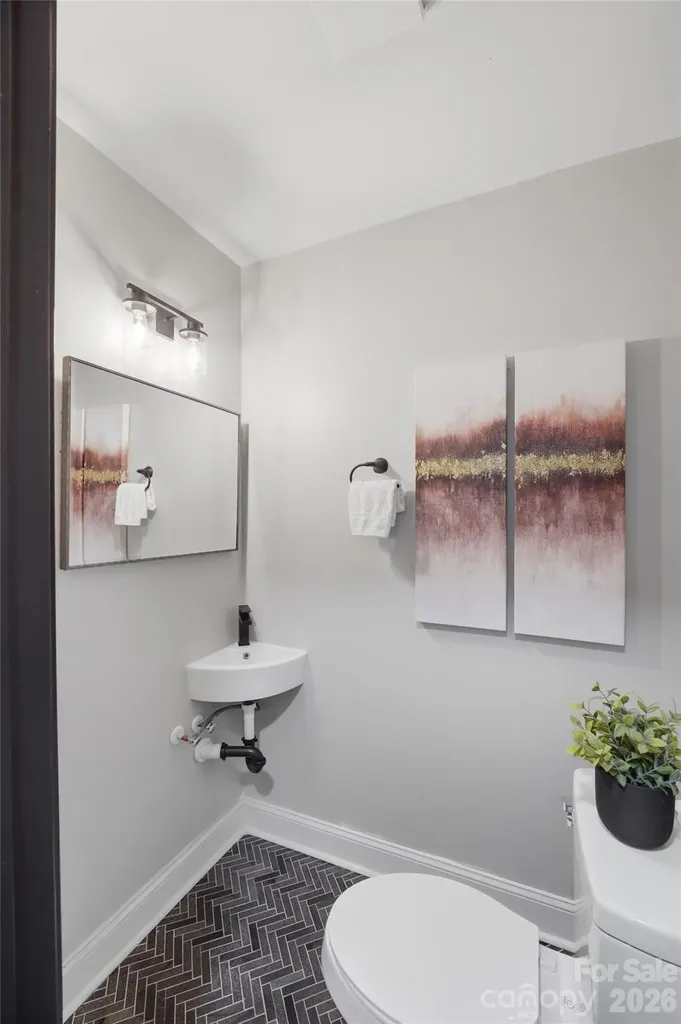 1715 Washington Avenue Charlotte NC 28216