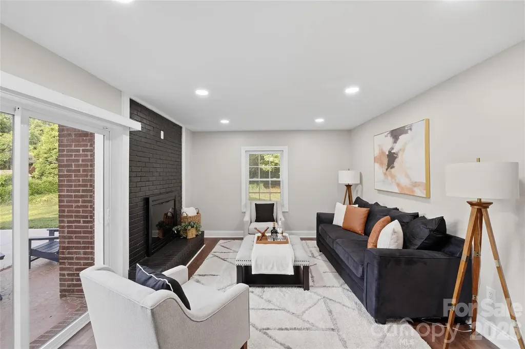1715 Washington Avenue Charlotte NC 28216