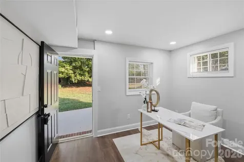 1715 Washington Avenue Charlotte NC 28216