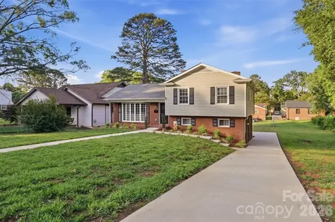 1715 Washington Avenue Charlotte NC 28216