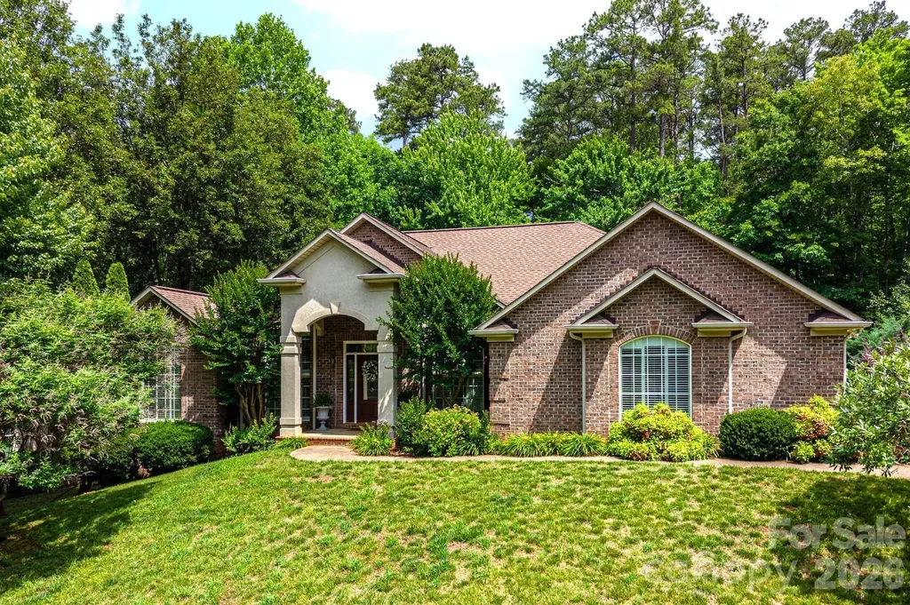 116 28th Avenue NW Hickory NC 28601