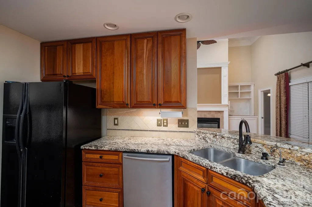 116 28th Avenue NW Hickory NC 28601