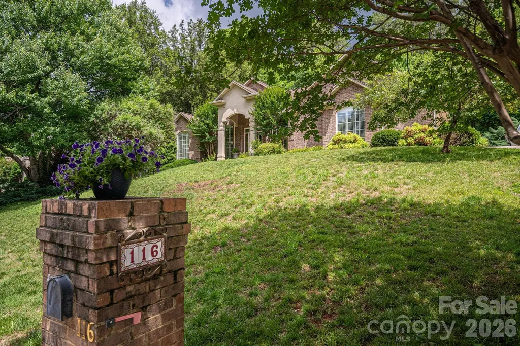 116 28th Avenue NW Hickory NC 28601