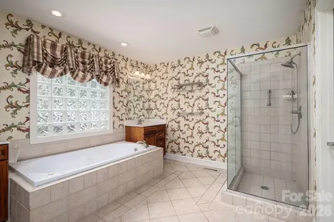 116 28th Avenue NW Hickory NC 28601