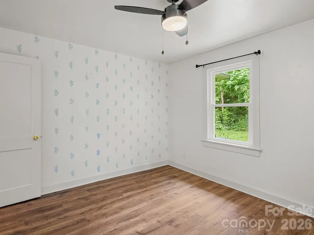 205 Old Fort Road Fairview NC 28730
