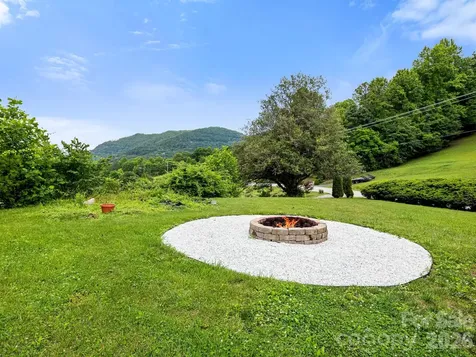 205 Old Fort Road Fairview NC 28730