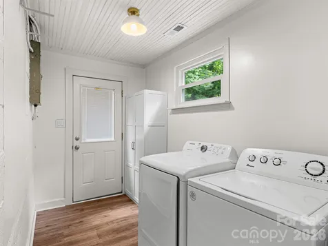 205 Old Fort Road Fairview NC 28730