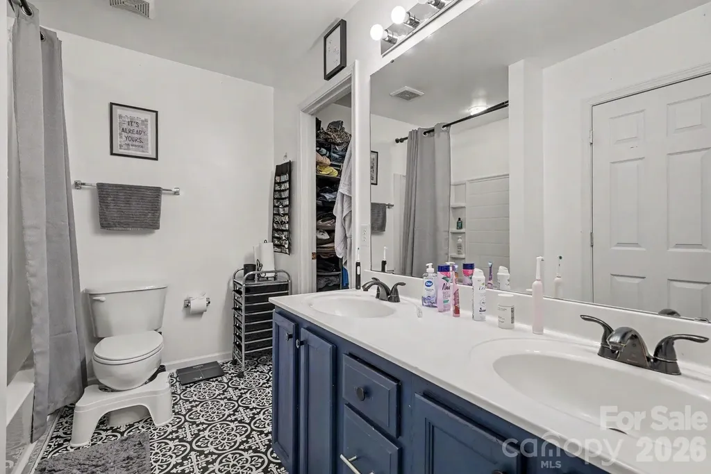 9025 Davis Crossing Court Charlotte NC 28269