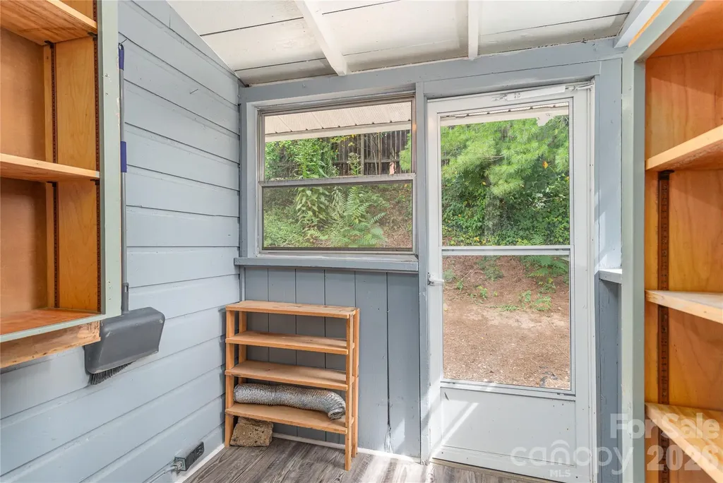 23 Jarrett Street Asheville NC 28806