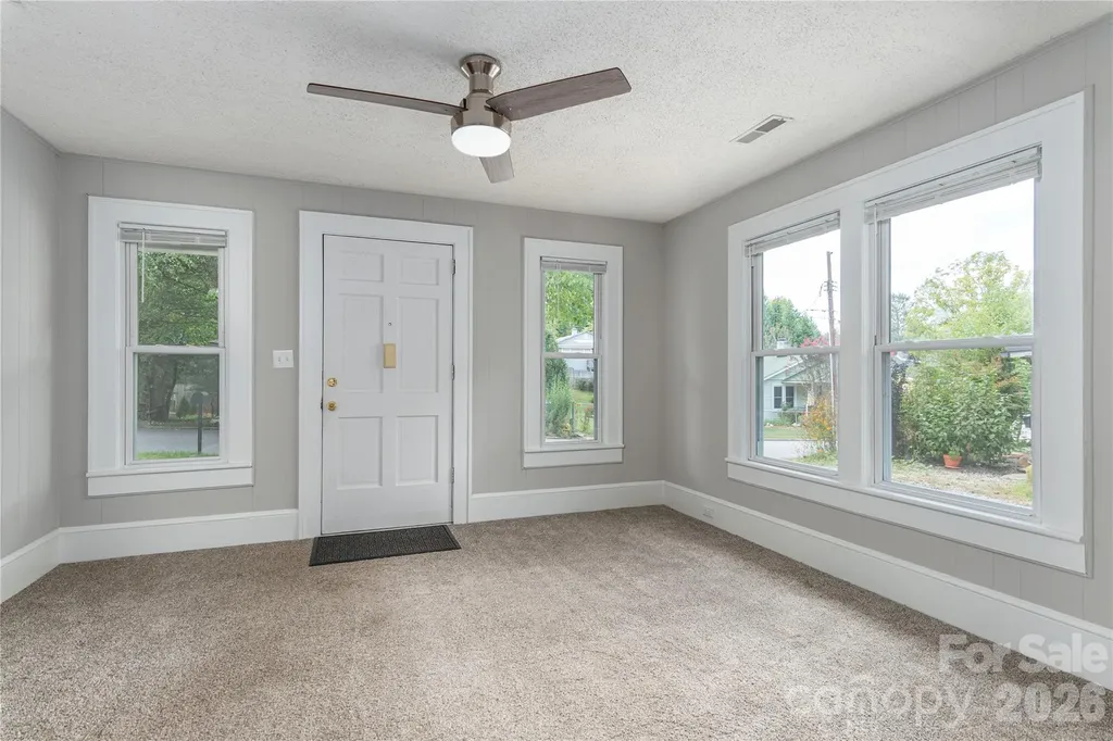 23 Jarrett Street Asheville NC 28806