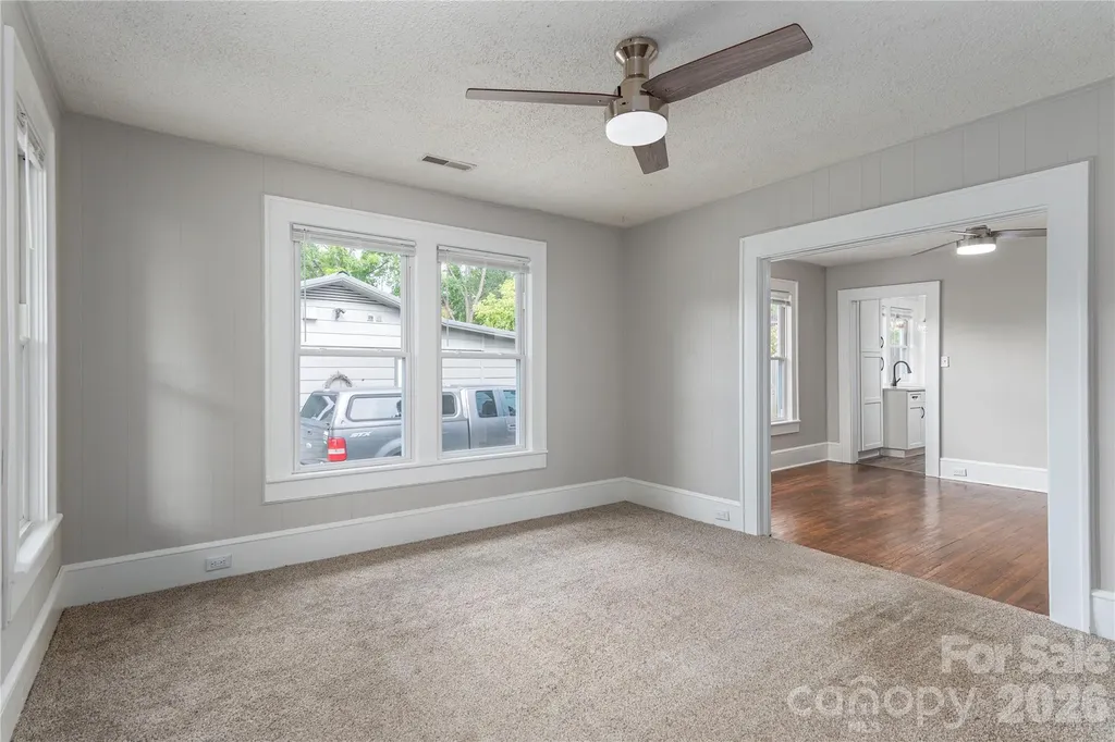 23 Jarrett Street Asheville NC 28806