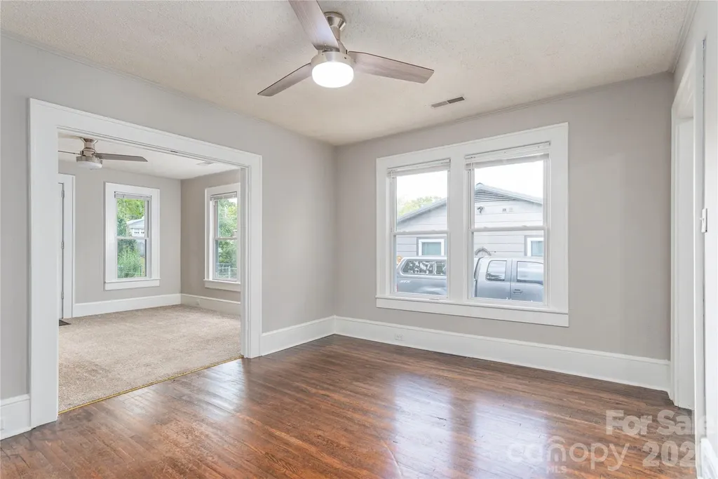 23 Jarrett Street Asheville NC 28806