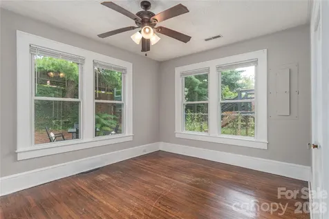 23 Jarrett Street Asheville NC 28806