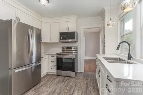 23 Jarrett Street Asheville NC 28806