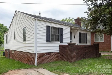 312 S Race Street Statesville NC 28677