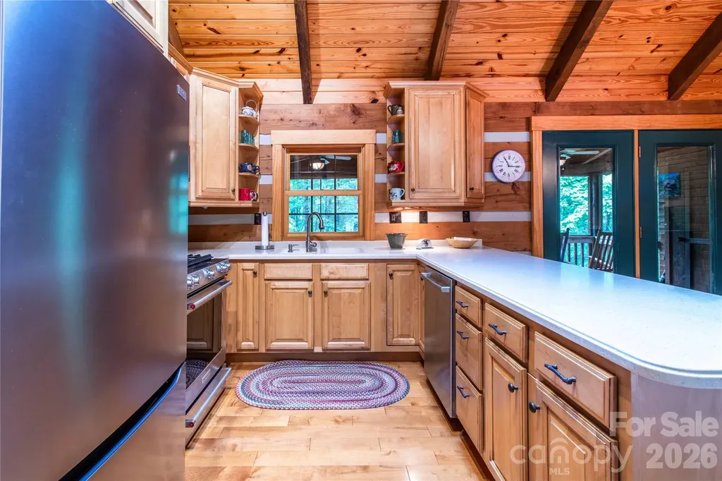 82 Sky Vista Lane Hendersonville NC 28792