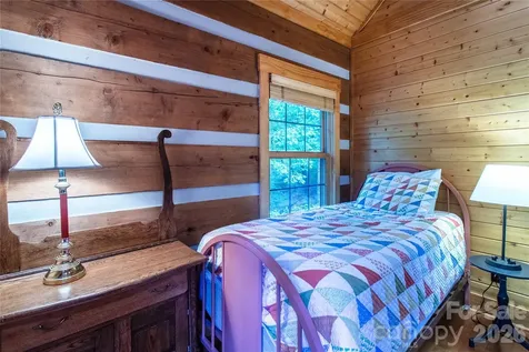 82 Sky Vista Lane Hendersonville NC 28792
