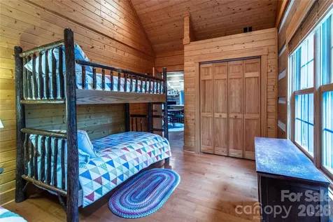 82 Sky Vista Lane Hendersonville NC 28792