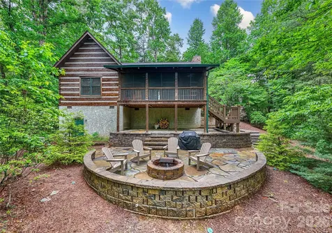 82 Sky Vista Lane Hendersonville NC 28792