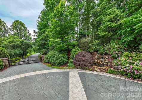 82 Sky Vista Lane Hendersonville NC 28792