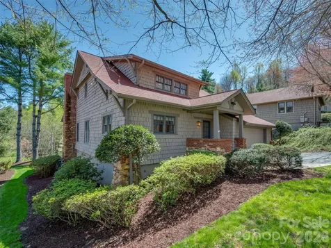 19 Lacoste Drive Hendersonville NC 28739