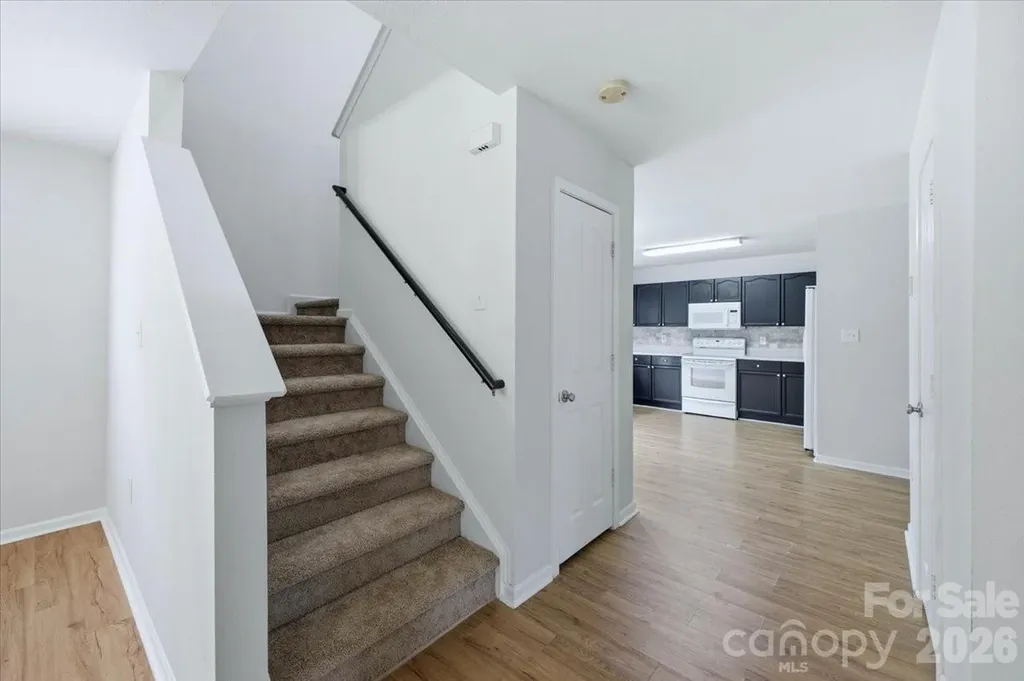 7143 Wandering Creek Drive Charlotte NC 28216