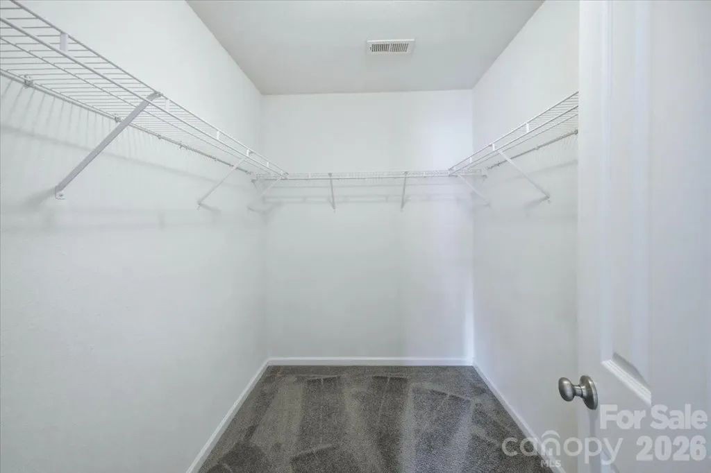 7143 Wandering Creek Drive Charlotte NC 28216