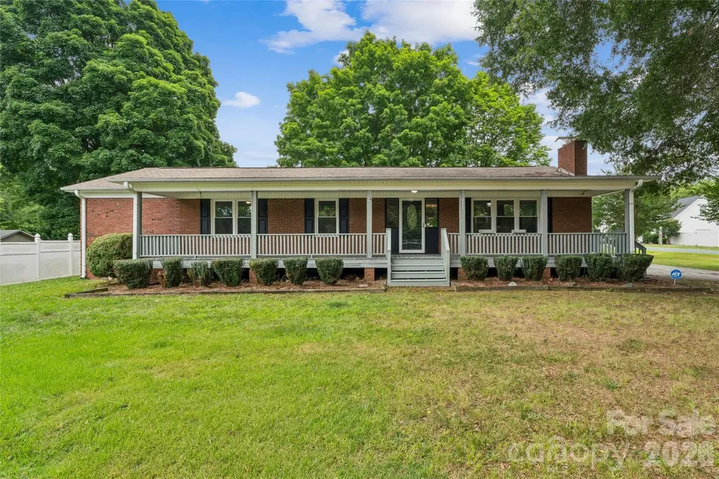615 W 5th Street Landis NC 28088