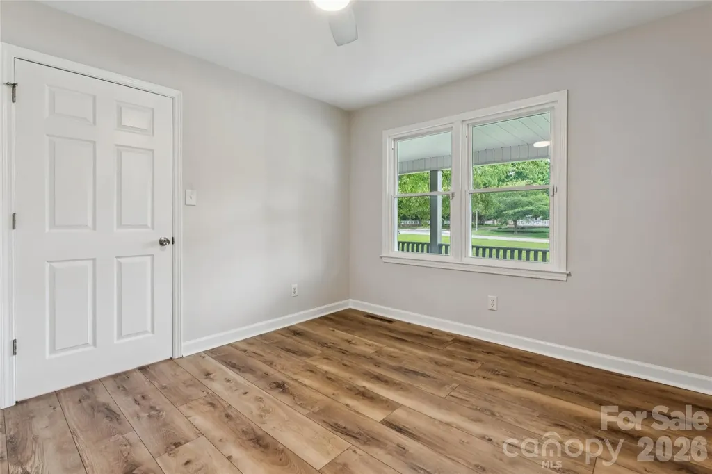 615 W 5th Street Landis NC 28088