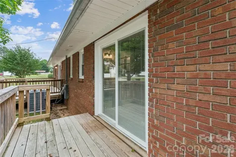 615 W 5th Street Landis NC 28088