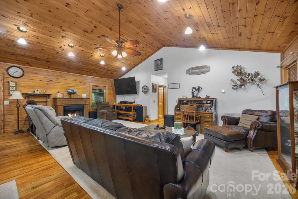 214 Harbor Ridge Drive Connelly Springs NC 28612