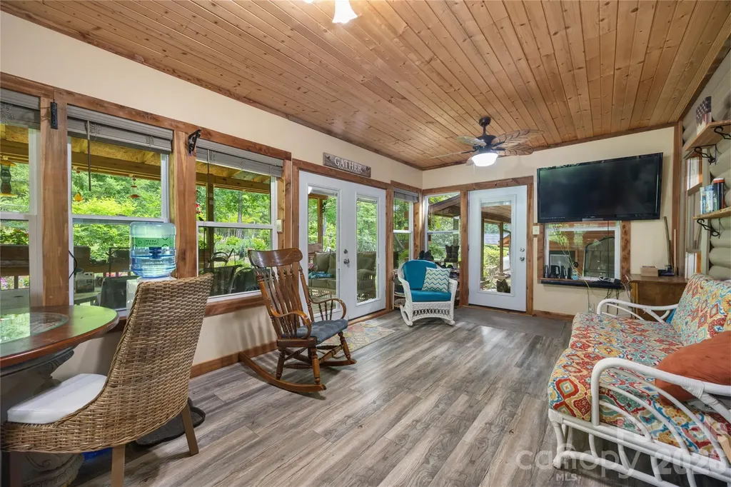 214 Harbor Ridge Drive Connelly Springs NC 28612