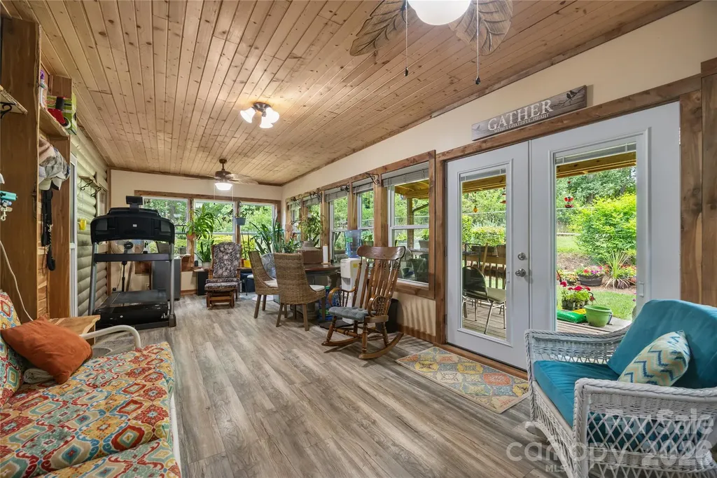 214 Harbor Ridge Drive Connelly Springs NC 28612