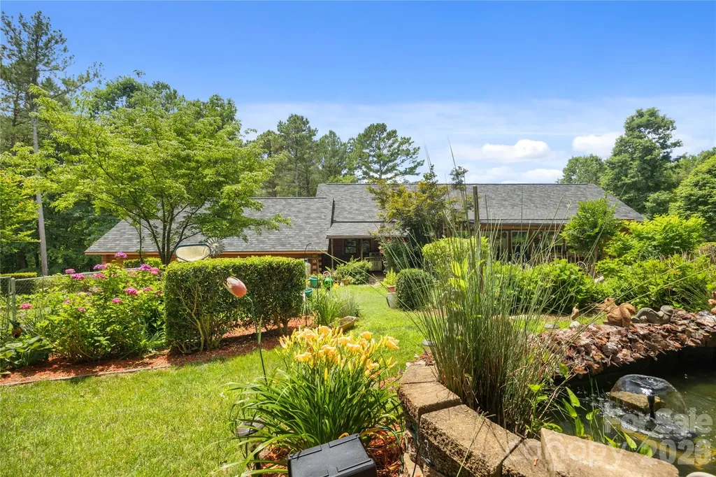 214 Harbor Ridge Drive Connelly Springs NC 28612