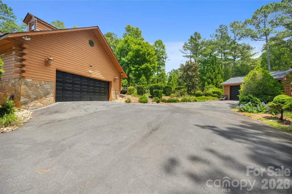 214 Harbor Ridge Drive Connelly Springs NC 28612