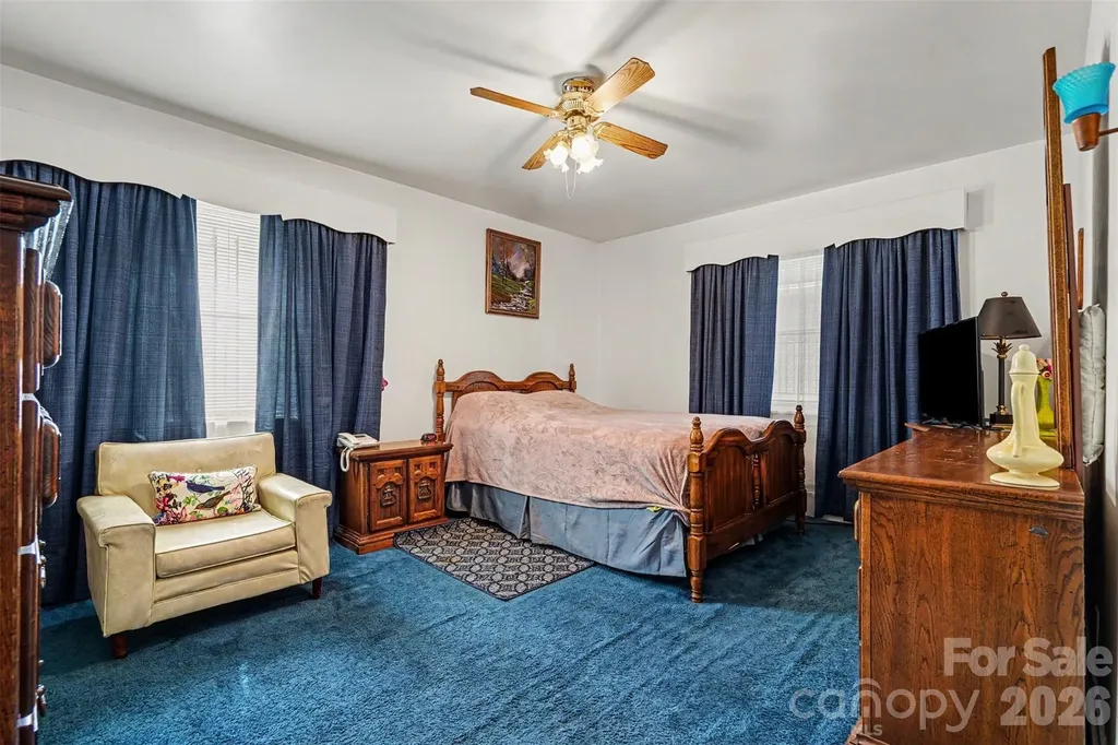 400 Briarwood Drive Charlotte NC 28215