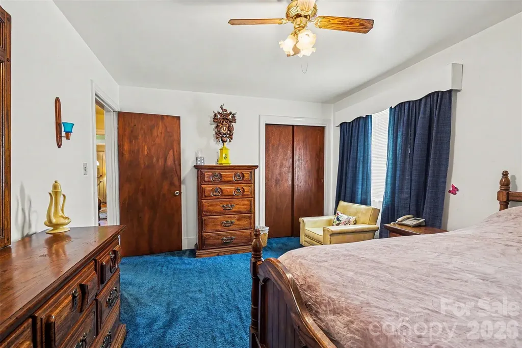 400 Briarwood Drive Charlotte NC 28215