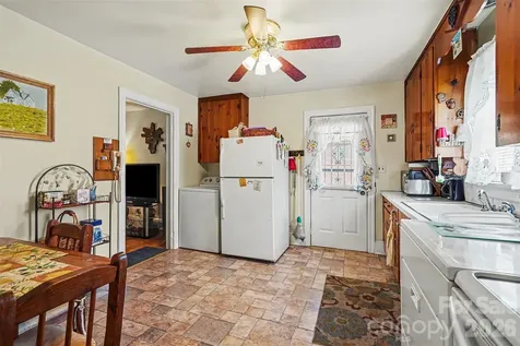 400 Briarwood Drive Charlotte NC 28215