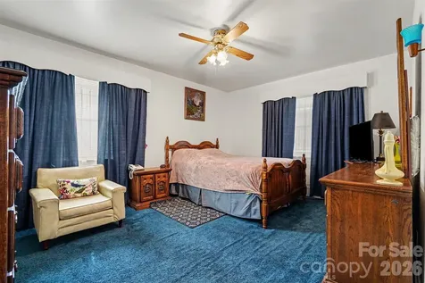 400 Briarwood Drive Charlotte NC 28215