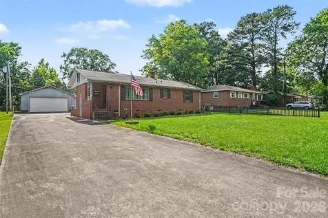 400 Briarwood Drive Charlotte NC 28215