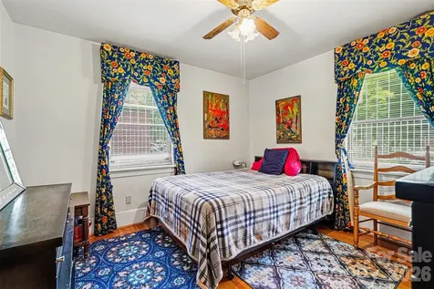 400 Briarwood Drive Charlotte NC 28215