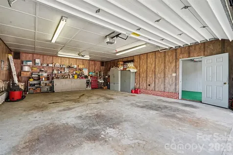 400 Briarwood Drive Charlotte NC 28215