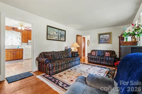 400 Briarwood Drive Charlotte NC 28215