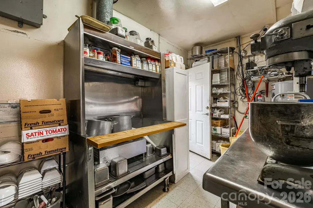 670 Oak Avenue Spruce Pine NC 28777