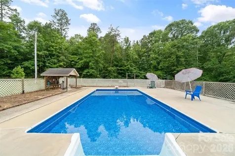 229 Oakridge Road Stanley NC 28164