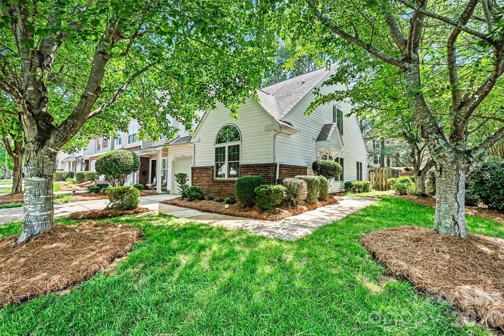 8929 Scotch Heather Way Charlotte NC 28277