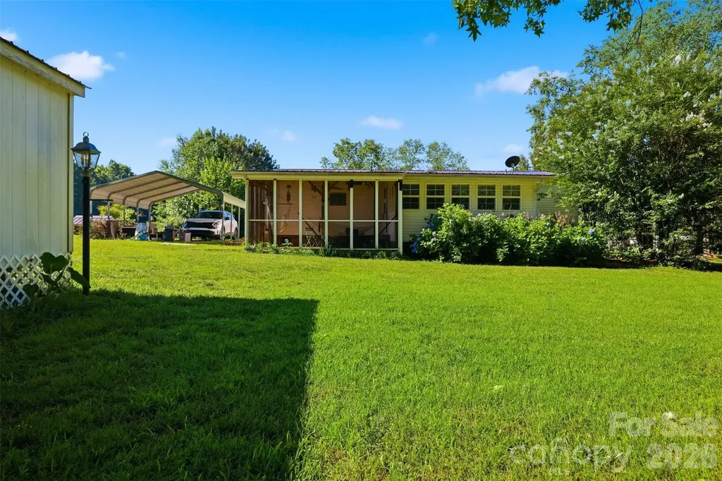 1604 Sugarfarm Road Catawba NC 28609