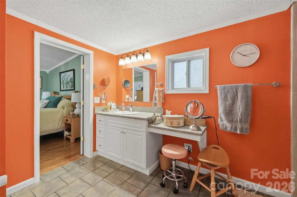 1604 Sugarfarm Road Catawba NC 28609